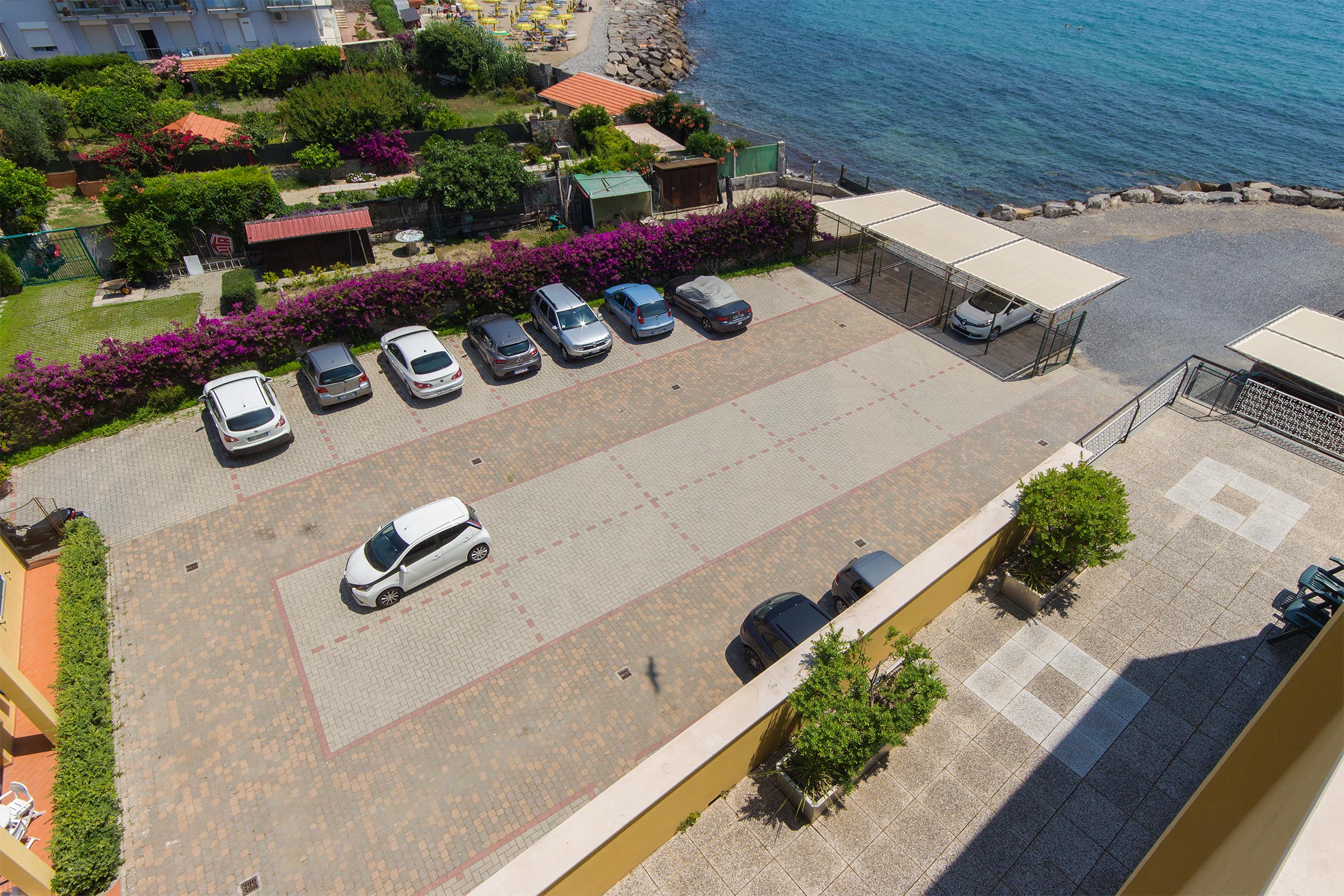 parcheggio-1 parcheggio a diano marina - vista dall'alto